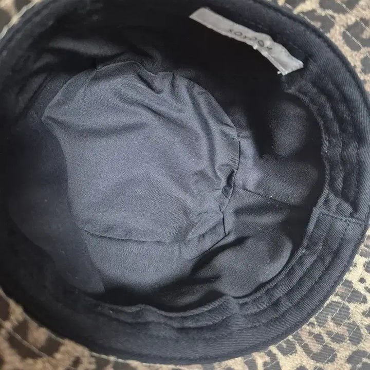 [BUNJANG] Soyoom Leopard Pattern Bucket Hat / 소윰 레오파드 패턴 버킷햇 모자