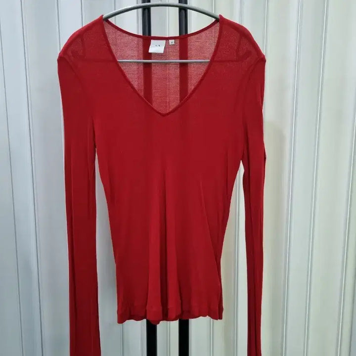 [BUNJANG] A|X V-Neck Long Sleeve T-Shirt / A|X 브이넥 긴팔 티셔츠 레드