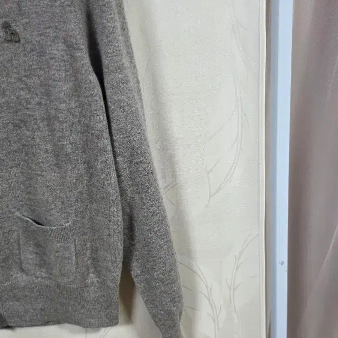 [BUNJANG] Hazzys Puppy Embroidered Pure Wool Knit Cardigan (90) / 헤지스퍼피자수순모니트가디건(90)