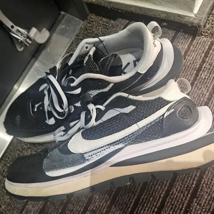 [BUNJANG] Nike Sacai VaporWaffle Black Sneakers / 나이키 사카이 베이퍼와플 블랙 280싸이즈 택그대로
