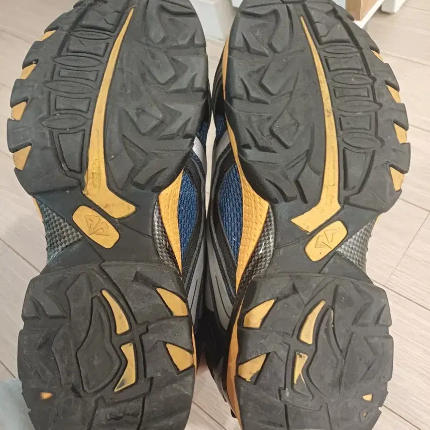 [BUNJANG] Campeline Gore-Tex Insulated Safety Shoes [265] / 캠프라인 고어텍스 절연 안전화 [265]