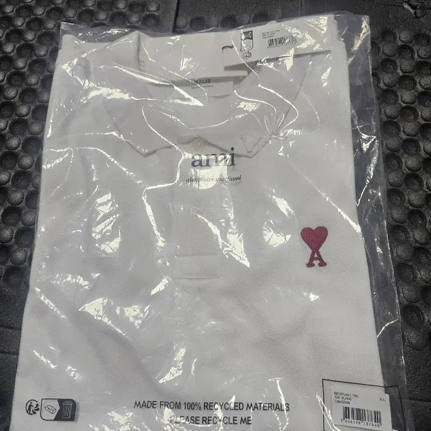 [BUNJANG] AMI White Heart Logo XL Polo Shirt / 아미 화이트 하트 로고 XL 반팔카라티