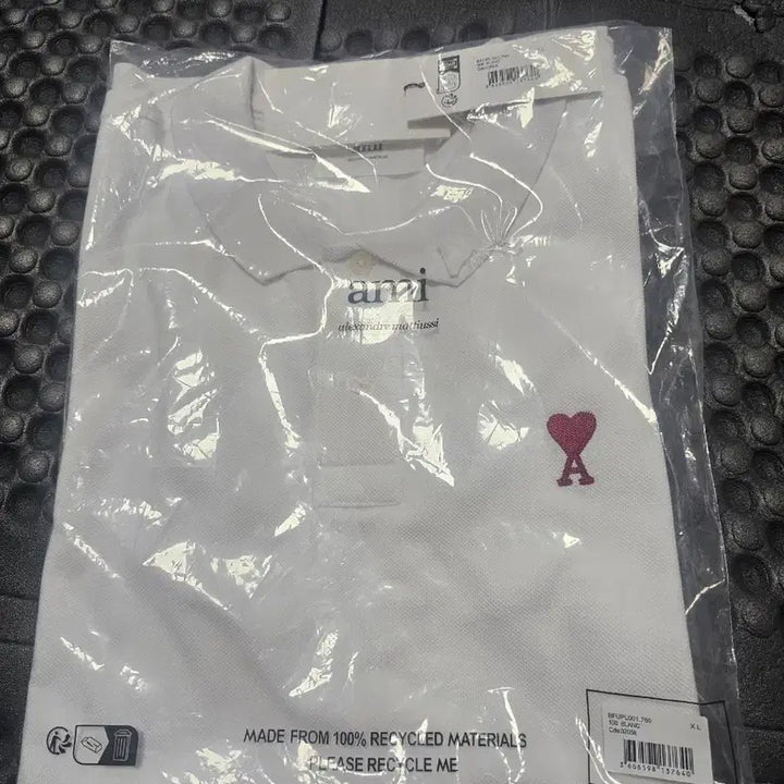 [BUNJANG] AMI White Heart Logo XL Polo Shirt / 아미 화이트 하트 로고 XL 반팔카라티