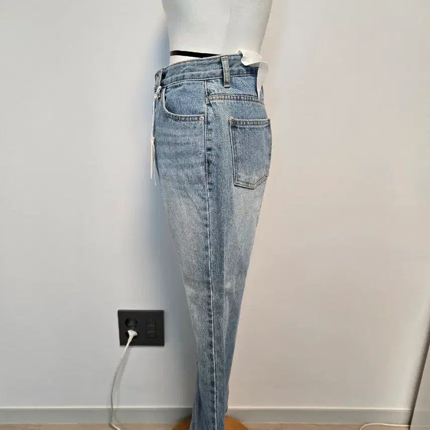 [BUNJANG] Straight Leg Jeans S / (S)새상품 일자 청바지