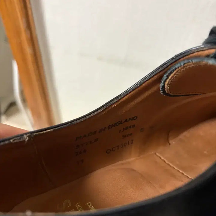 [SOLD OUT] 275) 샌더스 밀리터리 더비 플레인토 폴리시드 레더 uk8.5