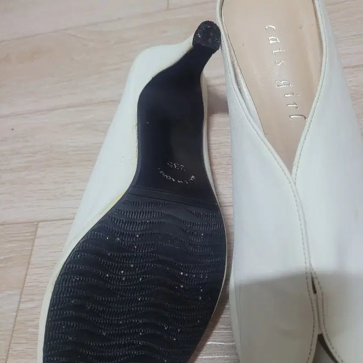 [BUNJANG] cats girl White Mule Slippers / cats girl 흰색 뮬 슬리퍼