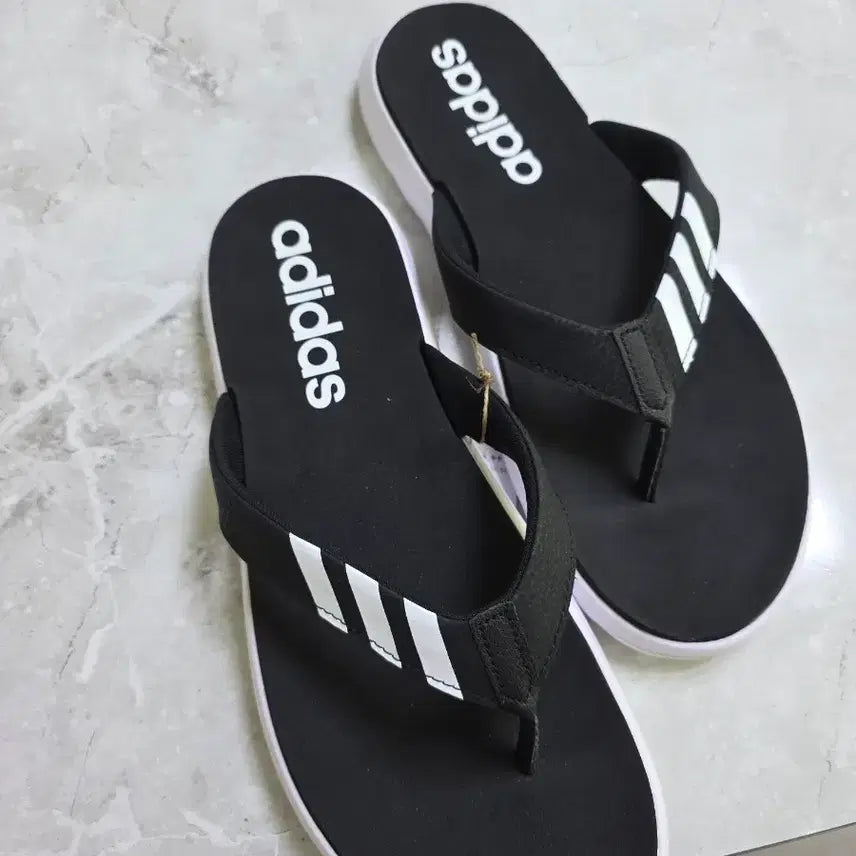 [BUNJANG] Adidas Three-Stripe Slides Black / 아디다스 삼선 슬리퍼 블랙. 285사이즈. 새상품입니다
