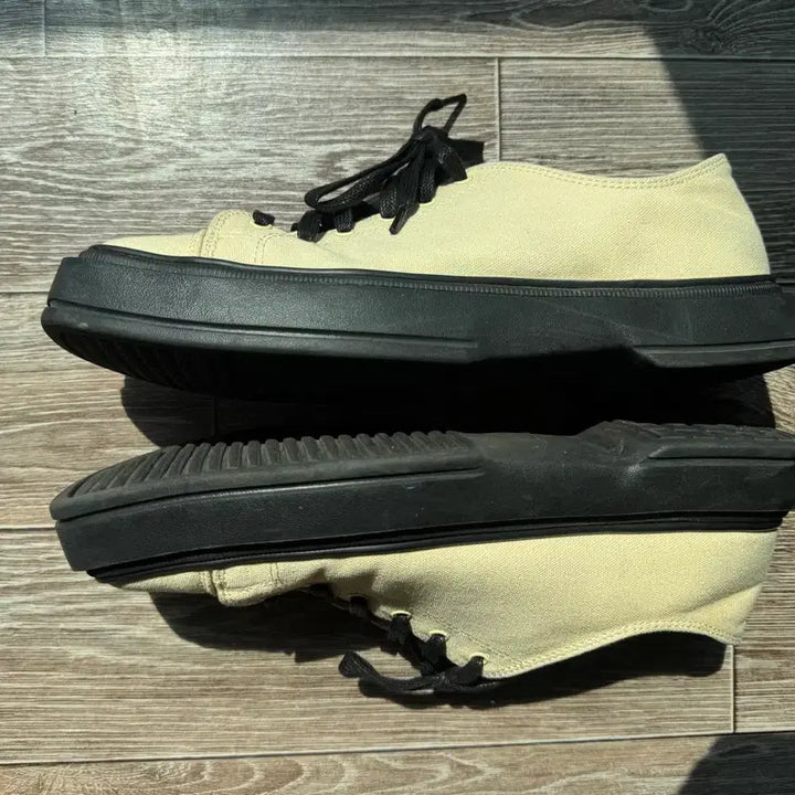 [BUNJANG] Undyed Room SPACE301 Canvas Shoes / 언다이드룸SPACE301 280