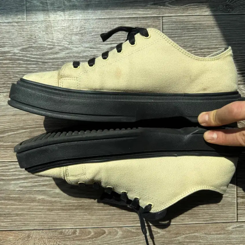 [BUNJANG] Undyed Room SPACE301 Canvas Shoes / 언다이드룸SPACE301 280