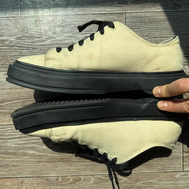 [BUNJANG] Undyed Room SPACE301 Canvas Shoes / 언다이드룸SPACE301 280