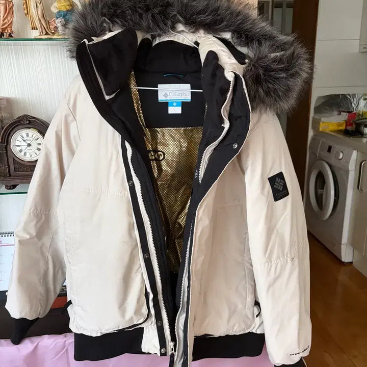 [BUNJANG] Columbia Ivory Puffer Jacket / 콜롬비아 파카