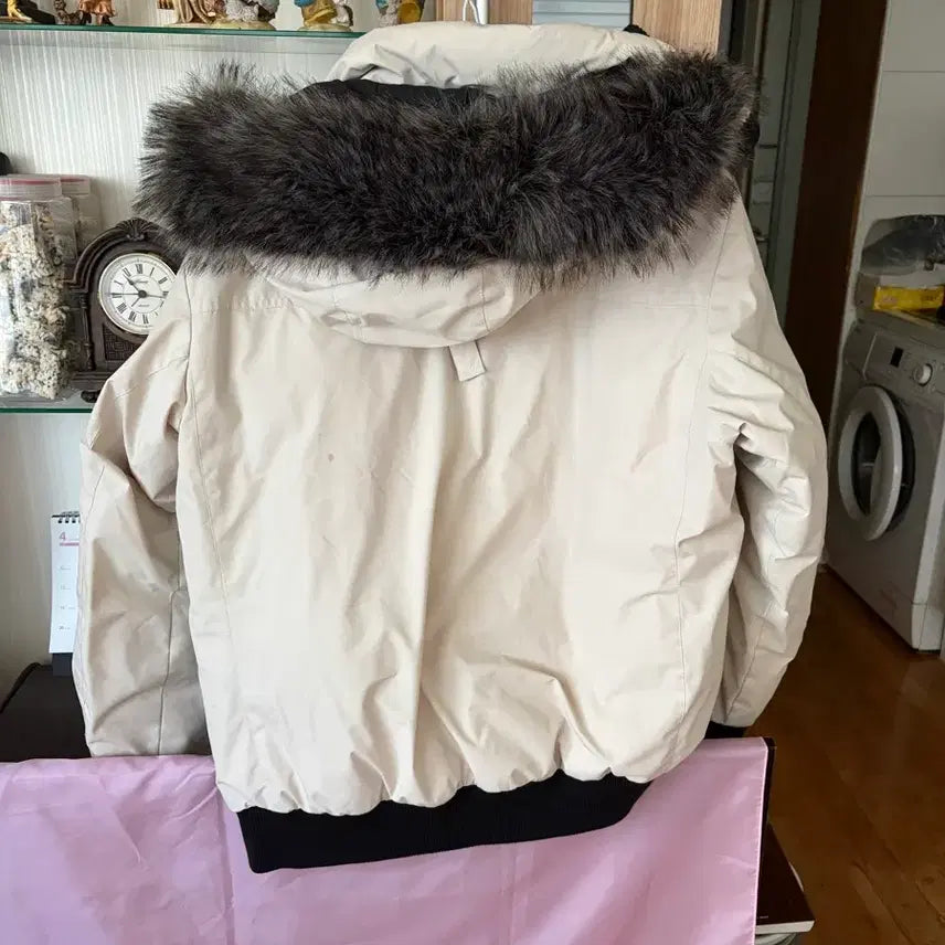 [BUNJANG] Columbia Ivory Puffer Jacket / 콜롬비아 파카