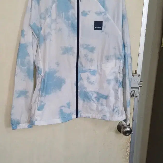 [SOLD OUT] 케이스위스남성 바람막이 100싸이즈