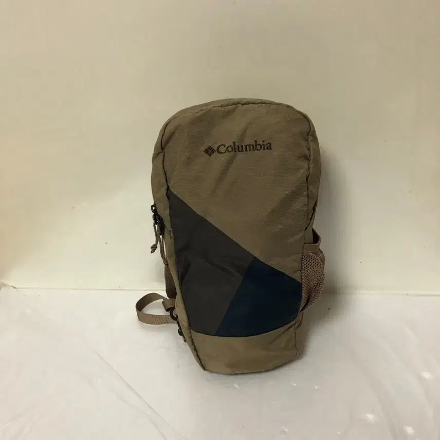 [BUNJANG] Columbia Sling Bag / 컬럼비아 슬링백@9910