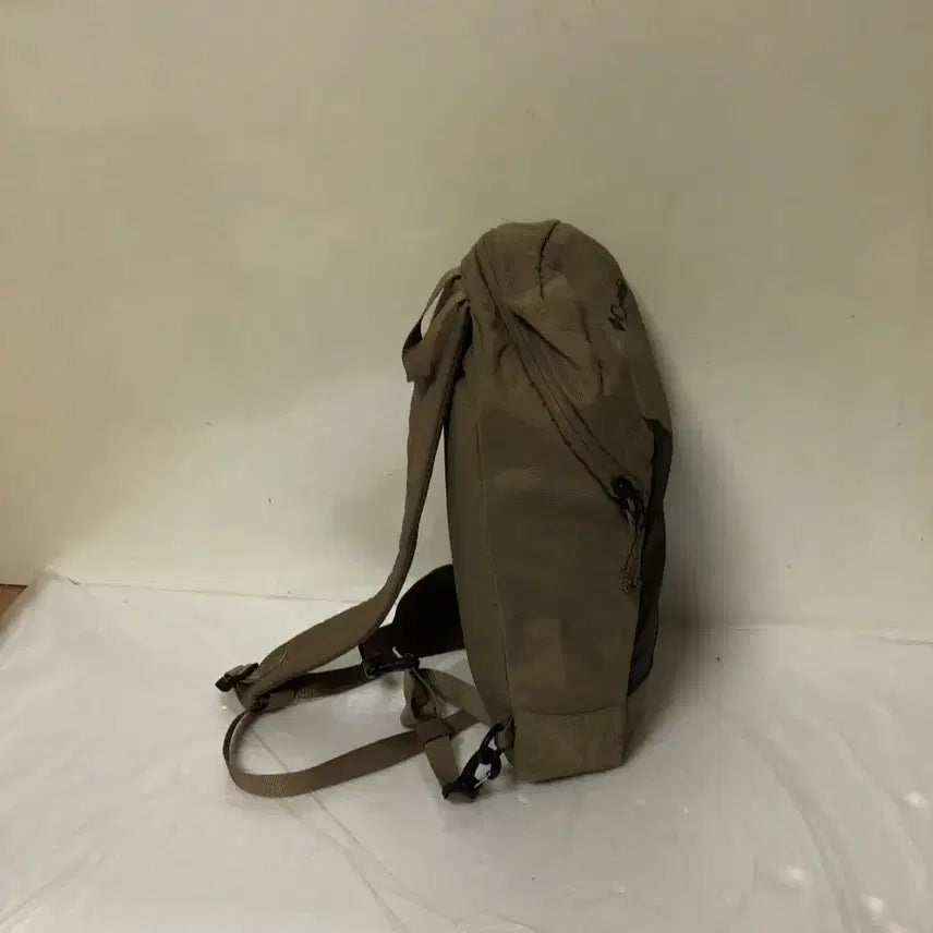 [BUNJANG] Columbia Sling Bag / 컬럼비아 슬링백@9910