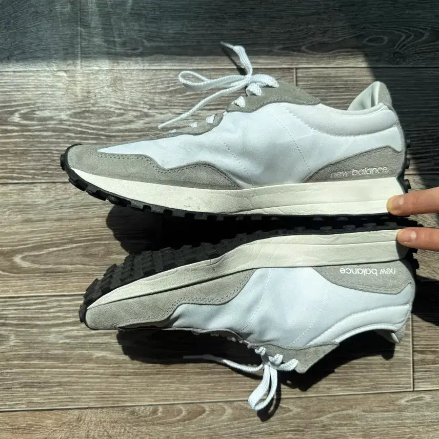 [BUNJANG] New Balance 327 Gray Sneakers / 뉴발란스 327 그레이 290