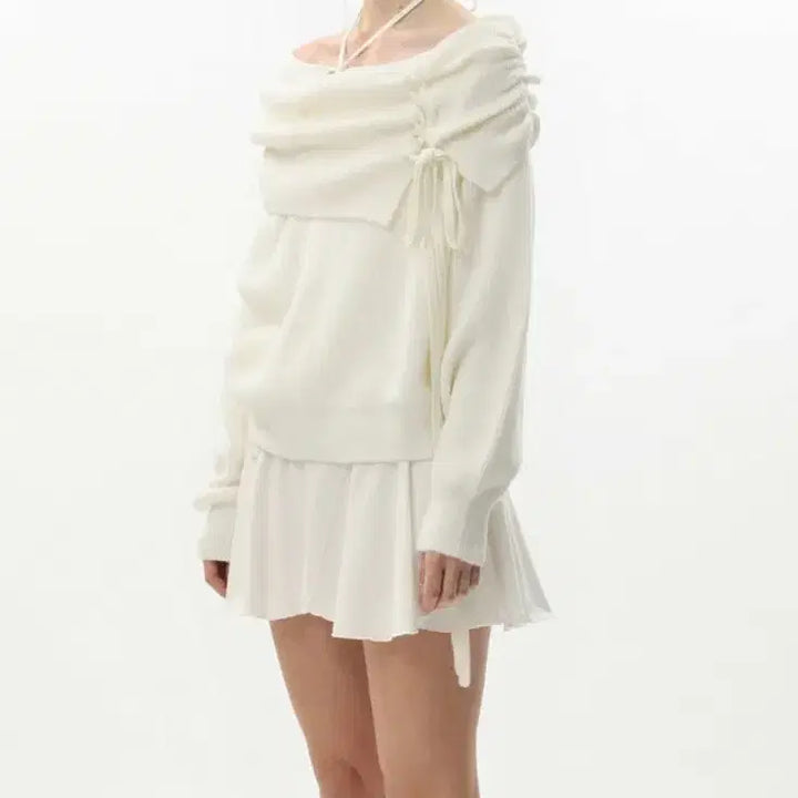 [BUNJANG] Pain or Pleasure Karen Off-Shoulder Knit / 페인오어플레져 카렌 오프숄더 니트
