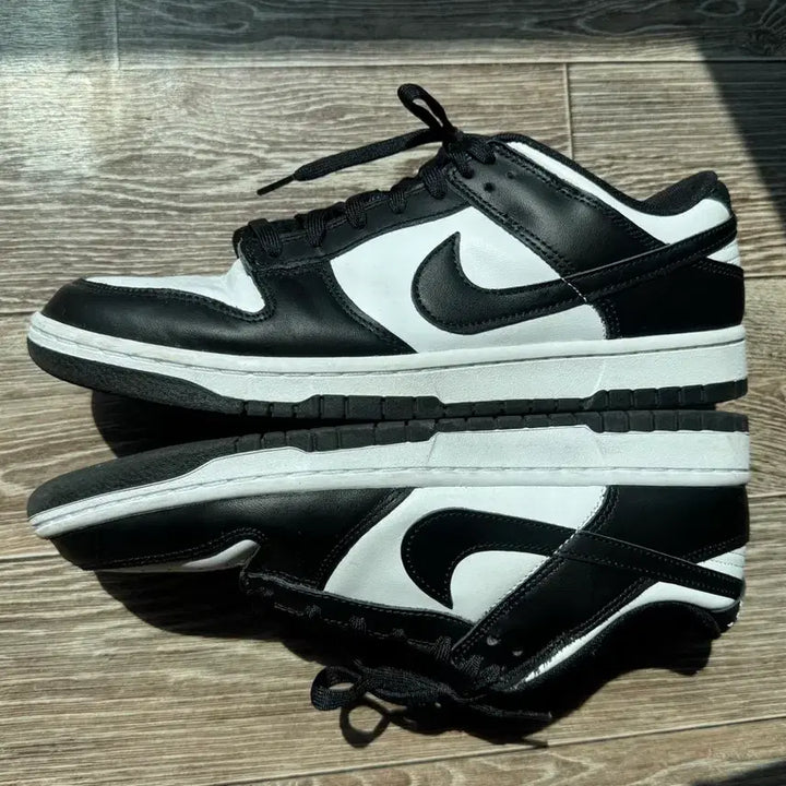 [BUNJANG] Nike Dunk Low Retro Panda 290 Sneakers / 나이키 덩크 로우 레트로 범고래 290