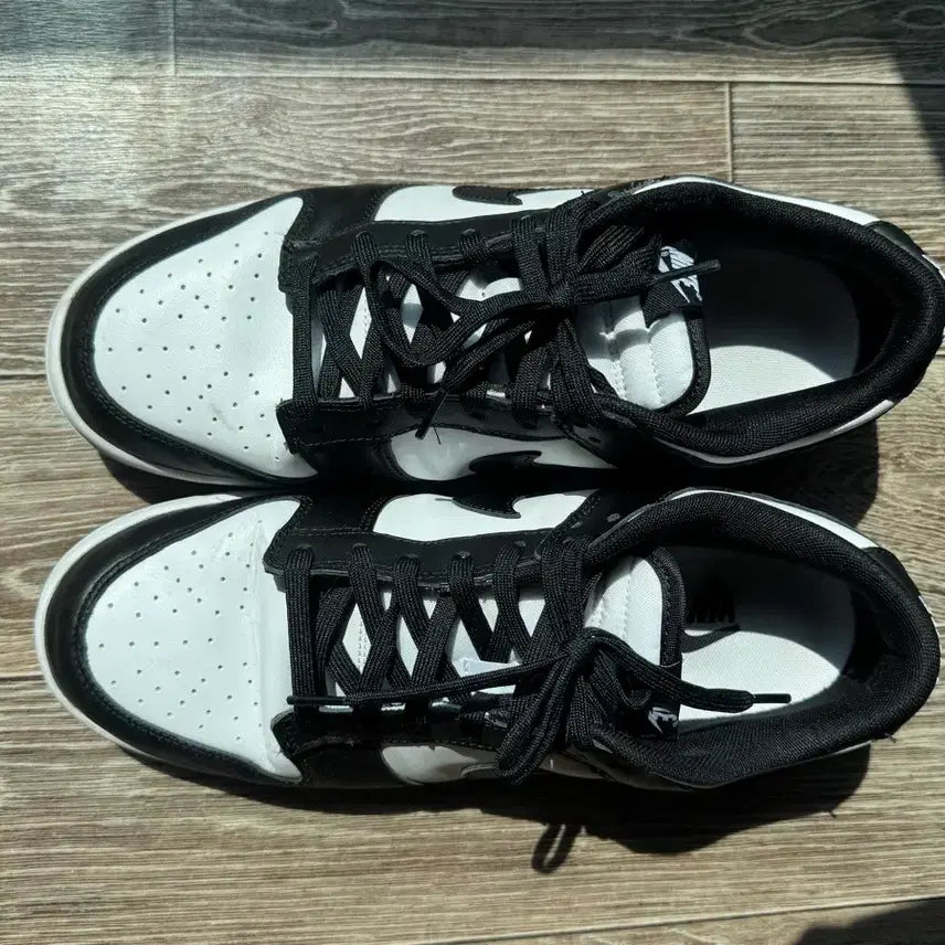 [BUNJANG] Nike Dunk Low Retro Panda 290 Sneakers / 나이키 덩크 로우 레트로 범고래 290