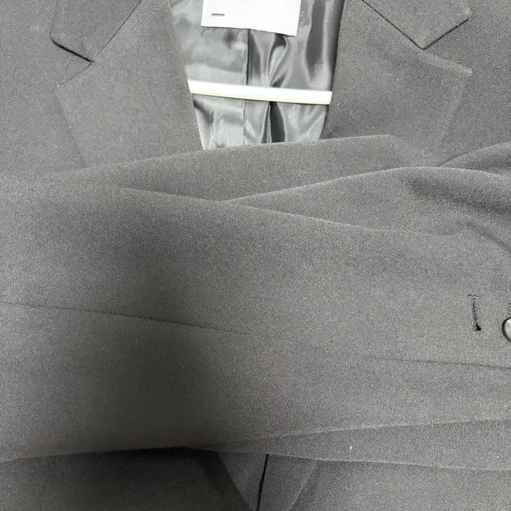 [SOLD OUT] 시그니처 블레이저 L