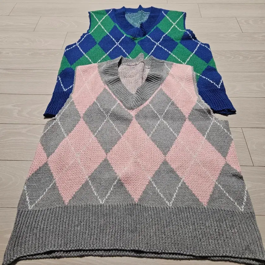 [BUNJANG] Argyle Knit Vest Set / 아가일 니트 조끼 핑크/블루 55.66 2벌