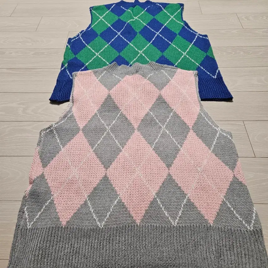 [BUNJANG] Argyle Knit Vest Set / 아가일 니트 조끼 핑크/블루 55.66 2벌