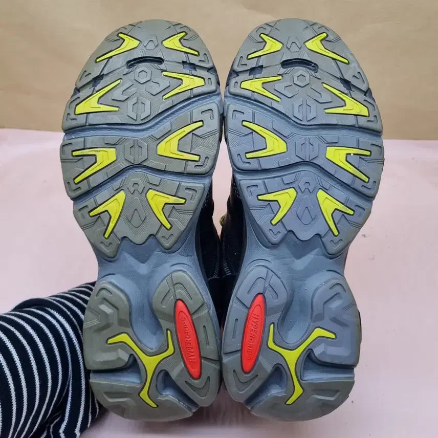 [BUNJANG] Leisure Time Trekking Shoes 250 / 레저타임 트레킹화 250