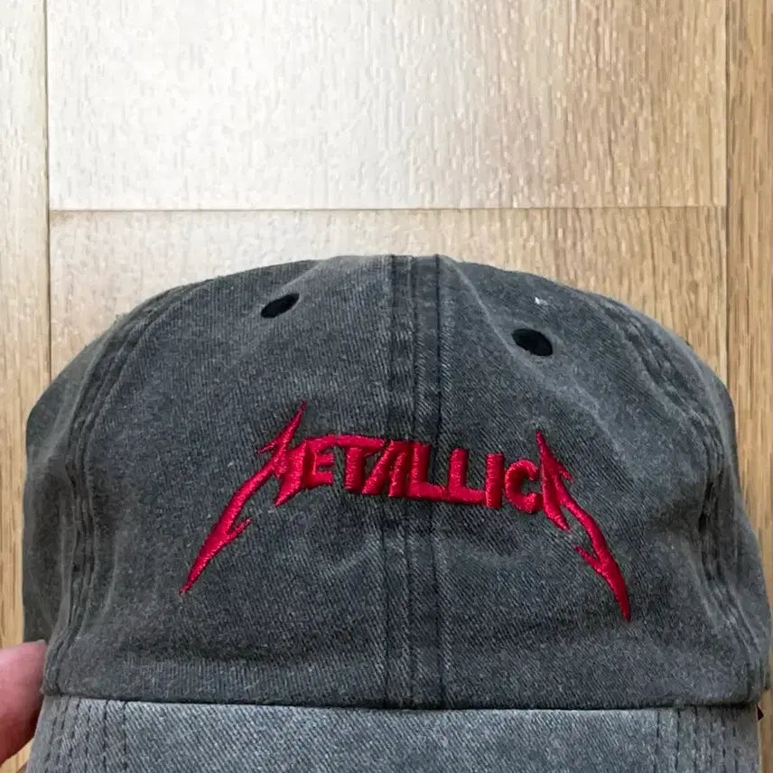 [BUNJANG] Metallica Embroidered Logo Vintage Ball Cap / 택포) 메탈리카 자수 로고 빈티지 볼캡 모자