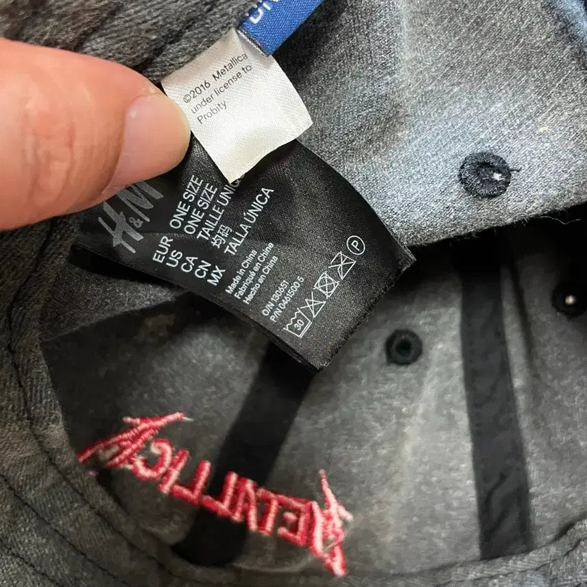 [BUNJANG] Metallica Embroidered Logo Vintage Ball Cap / 택포) 메탈리카 자수 로고 빈티지 볼캡 모자