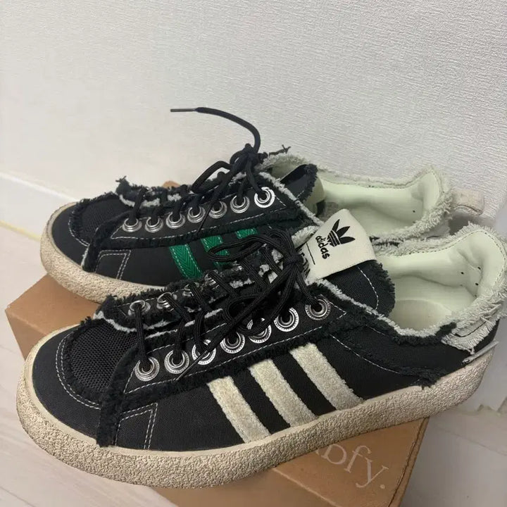 [BUNJANG] Adidas Song for the Mute Sneakers / 아디다스 x 송포더뮤트 (275)