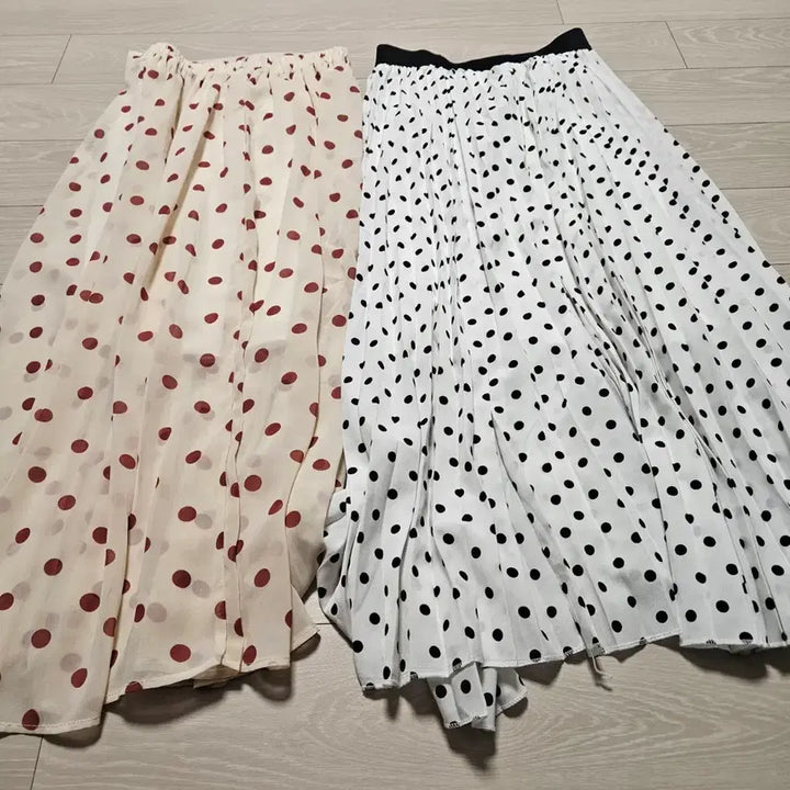 [BUNJANG] Waterdrop Dot Pleated Long Skirt Set / 물방울 도트 롱 스커트 아이보리/화이트 플리츠 55 사이즈 2벌