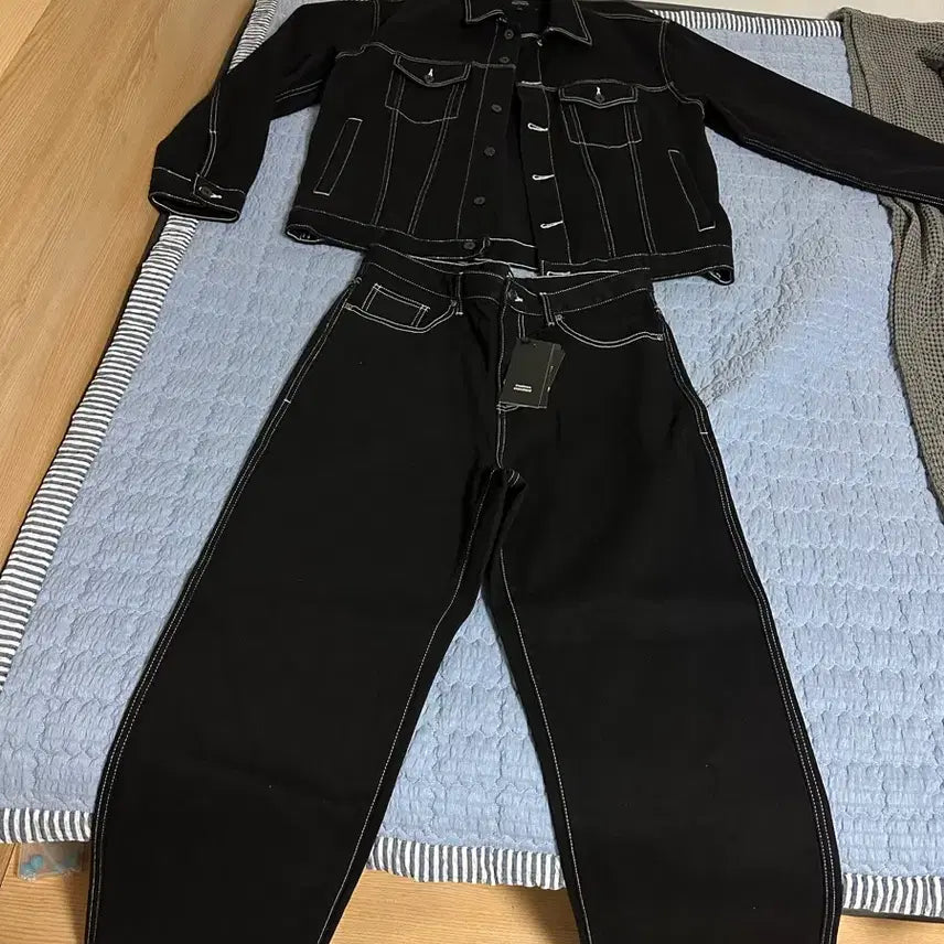 [SOLD OUT] [2XL/33] 무신사 셀비지 셋업 스티치 데님 트러커 레귤러 진