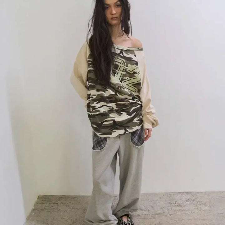 [SOLD OUT] 새상품) 솜속 TELIE CAMO RAGLAN TOP_IVORY