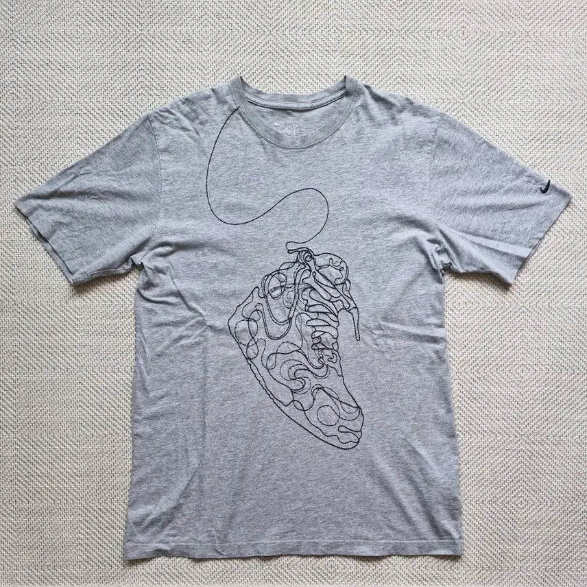 [SOLD OUT] 레어템 나이키 스니커즈 니들워크 반팔티 XL