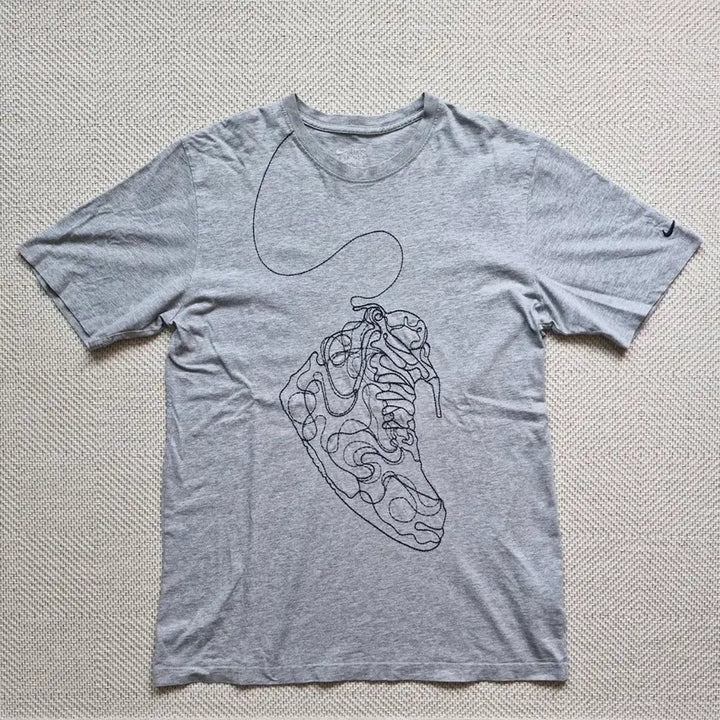 [SOLD OUT] 레어템 나이키 스니커즈 니들워크 반팔티 XL