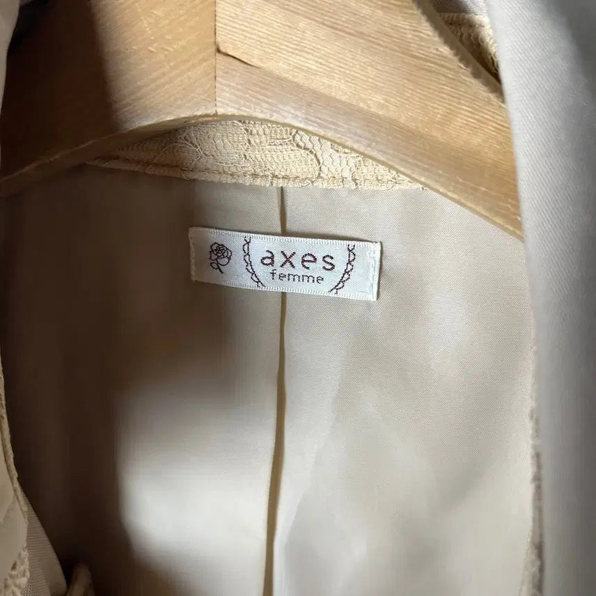 [SOLD OUT] [Axes Femme] 엑시즈팜 레이스업 양산형 트렌치코트