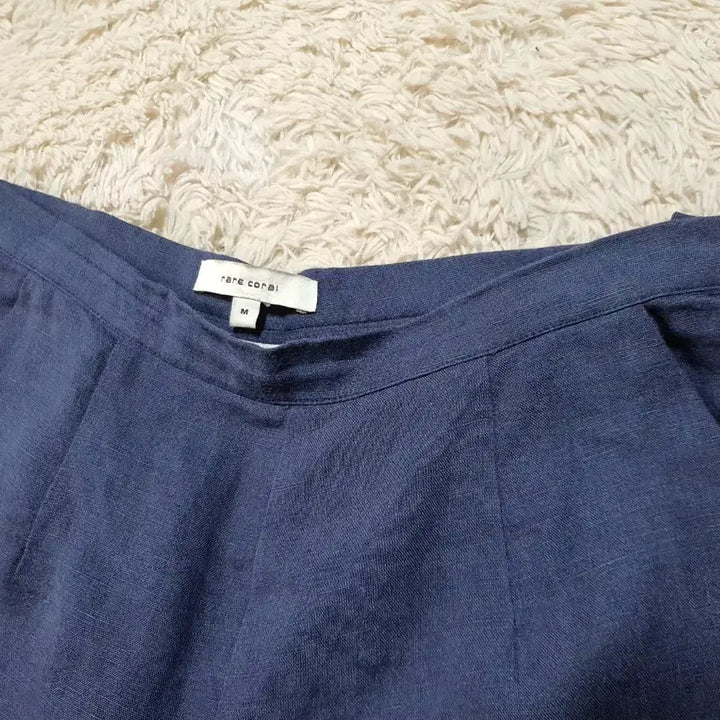 [BUNJANG] Navy Linen Culotte Pants / 네이비 색상의 린넨 소재 큐롯 팬츠예요허리 M 사이즈이며, 편안하게 착