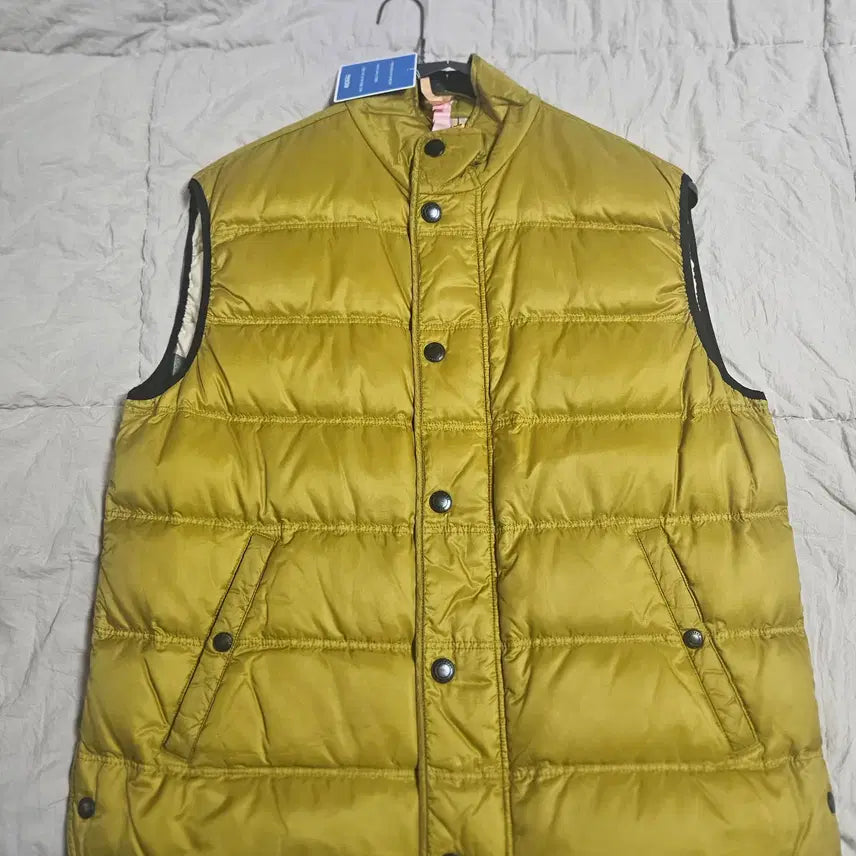 [BUNJANG] Burberry Vest Down Padded Jacket / BURBERRY (버버리) 베스트 다운패딩 (겨자색) 한국사이즈 100