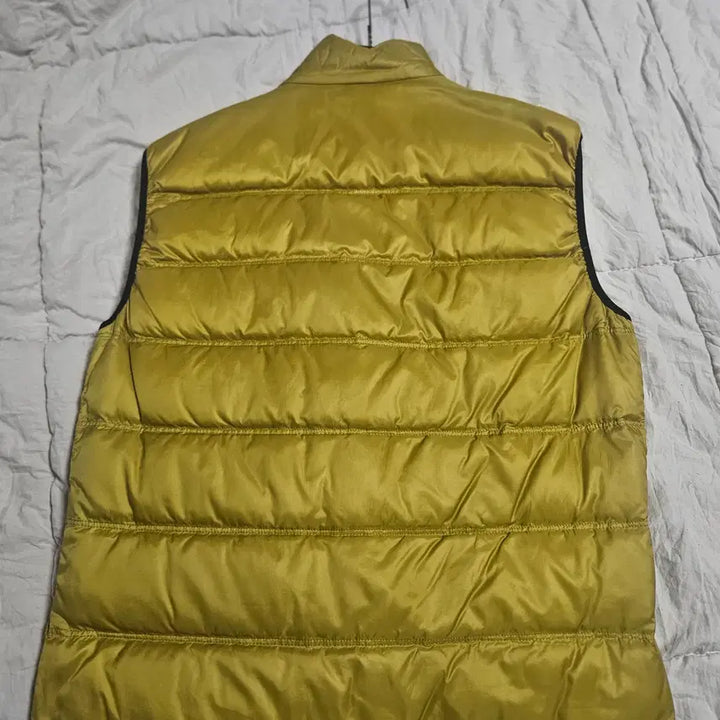 [BUNJANG] Burberry Vest Down Padded Jacket / BURBERRY (버버리) 베스트 다운패딩 (겨자색) 한국사이즈 100