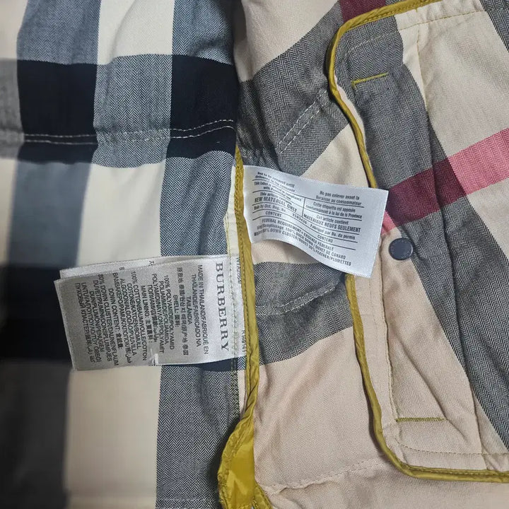 [BUNJANG] Burberry Vest Down Padded Jacket / BURBERRY (버버리) 베스트 다운패딩 (겨자색) 한국사이즈 100