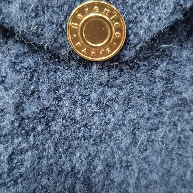 [BUNJANG] Prals Bernice 2023 Gold Button Crop Knit Cardigan / 프랄스명품)  베르니스   2023년   금장니트  크롭   가디건