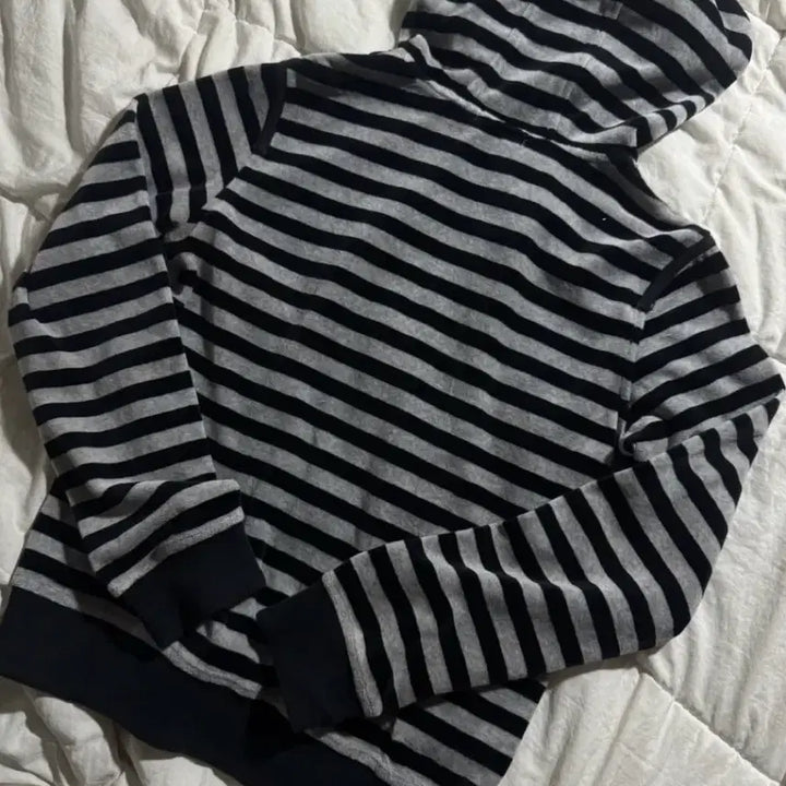 [BUNJANG] Vintage Striped Hoodie Zip-up / 빈티지 스트라이프 후드집업
