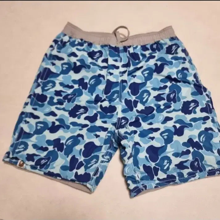 [BUNJANG] 베이프 반바지 그레이 A Bathing Ape 양면 / 베이프 반바지 그레이 A Bathing Ape 양면