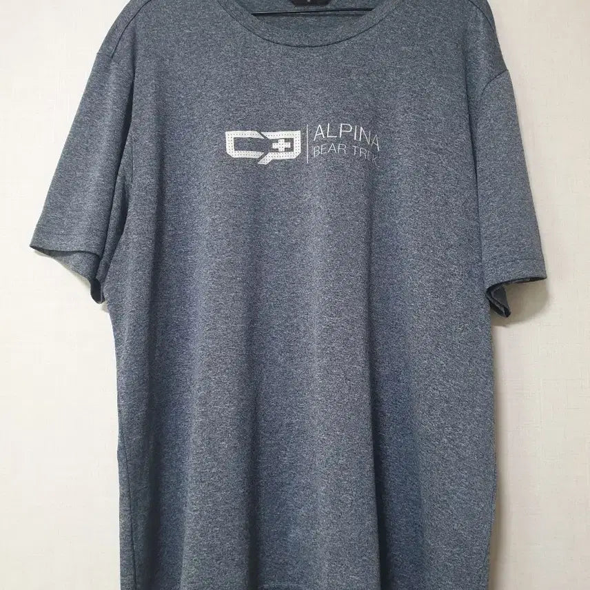 [BUNJANG] Centerpole Short-Sleeve T-Shirt Size 115 / 센터폴 반팔티 115사이즈