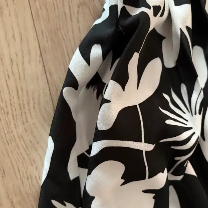 [BUNJANG] Papaya Flower Pattern Black Long Skirt / 파파야 플라워 패턴 블랙 롱 스커트