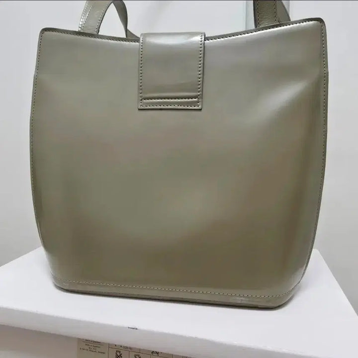 [SOLD OUT] 발리 B로고 빈티지 숄더백 (카키색)