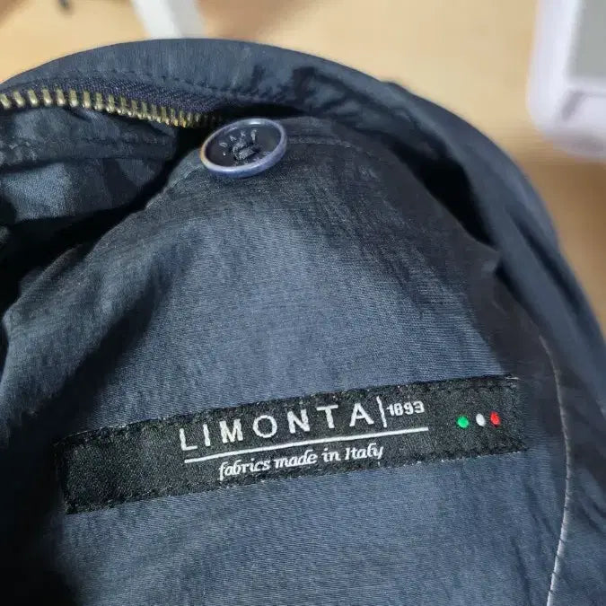 [BUNJANG] Daks Limonta Italian Fabric Zip-Up Jacket (100) / 닥스바람막이리몬타이태리소재집업자켓(100)