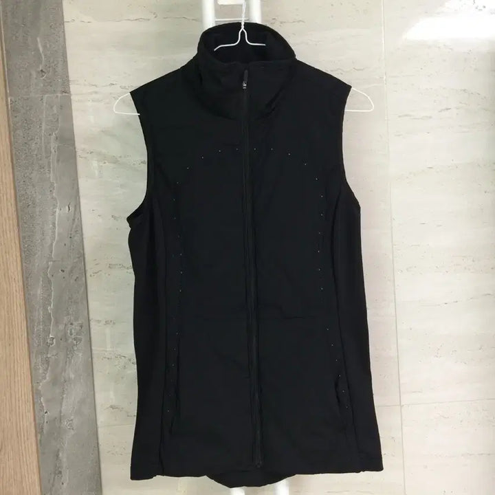 [BUNJANG] Lululemon Run For Cold Padded Vest / 룰루레몬 런 포 콜드 패딩 조끼 6