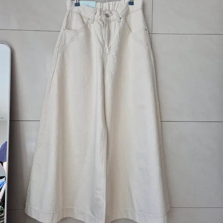 [SOLD OUT] 뒷밴딩 9부  아이보리 a 치마와이드 팬츠m