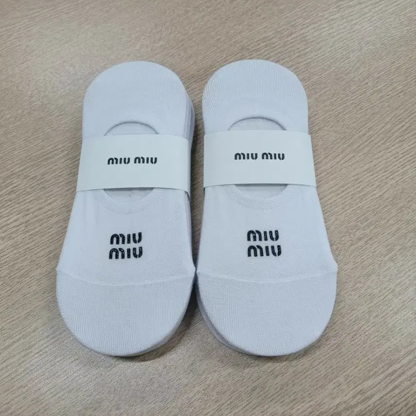 [BUNJANG] 미우미우 화이트 여자 덧신 양말 10켤레 / 미우미우 화이트 여자 덧신 양말 10켤레
